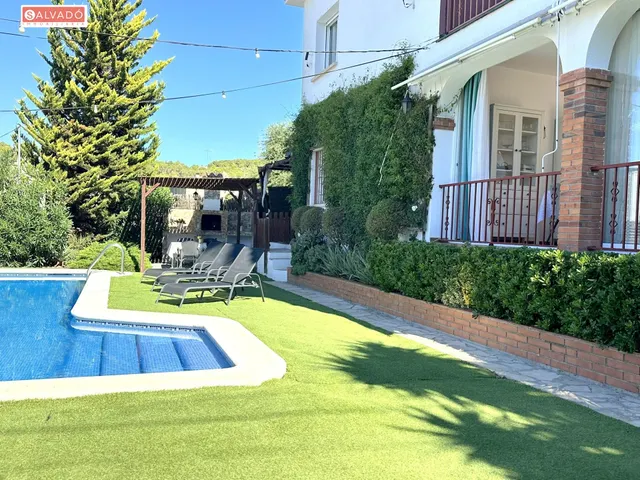 Amplia casa con piscina, chimenea y zona chill out en Cunit !!! — 23