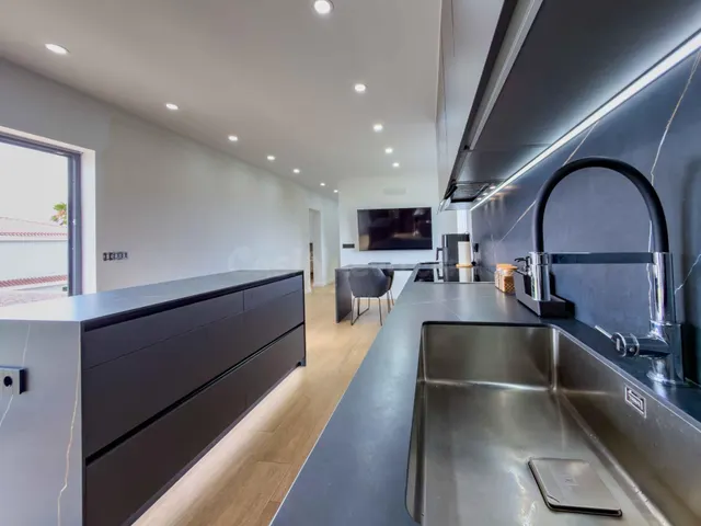 Donde la exclusividad encuentra su lugar. Villa en El Ortiga