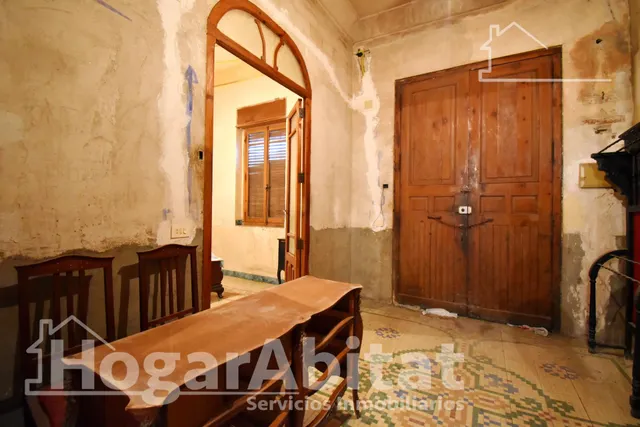 Gran casa de pueblo esquinera con trastero y terraza — 36