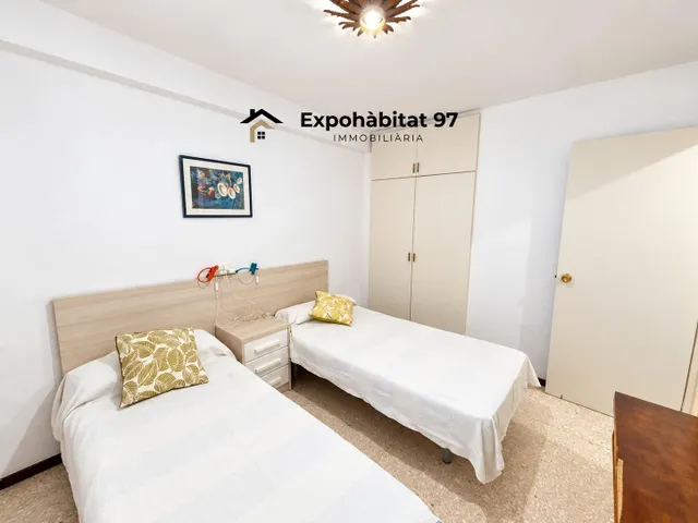 Apartamento de 2 habitaciones  con licencia turística y vistas al mar en Paseo Jaime I, Salou — 8