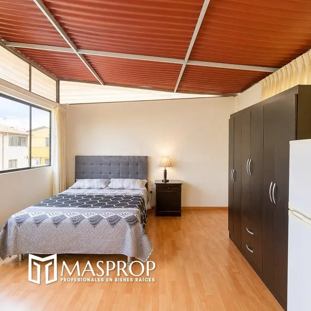 CASA DE 3 PISOS EN VENTA – CONJ. HAB. LAS BUGANVILLAS | CERC - foto 3