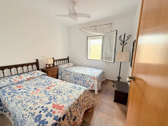 Apartamento en la Urbanización Alisios, situada en el kilómetro 4 de La Manga del Mar Menor. — 11