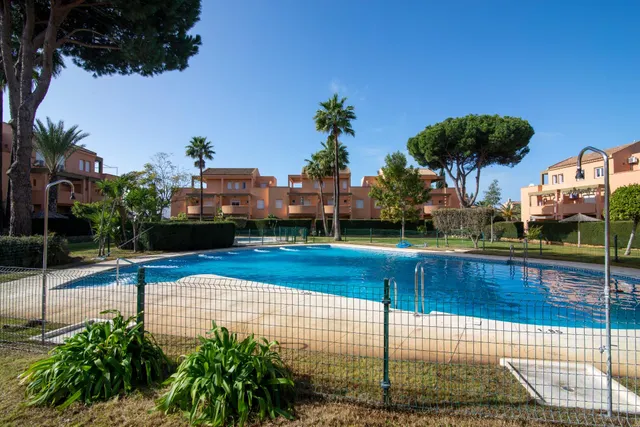 Maravilloso apartamento en planta baja ( Novo Sancti-Petri ) — 3