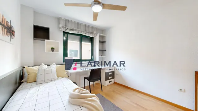 Chalet Adosado en el Campo de Golf de Alicante junto a Playa de San Juan — 46