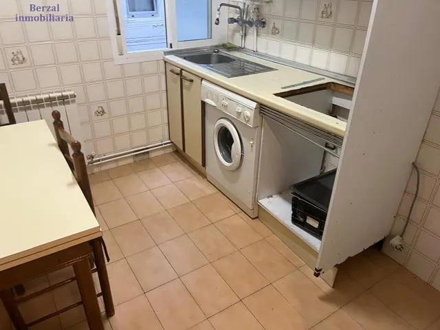 Piso de tres habitaciones en pleno centro peatonal — 21
