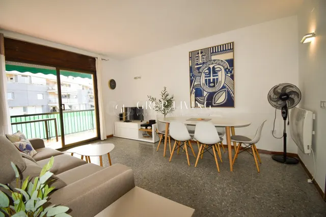 PISO LUMINOSO CON TERRAZA Y VISTAS DESPEJADAS EN SITGES - foto 5