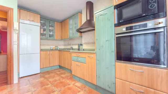 Amplia vivienda de 3 habitaciones en el centro de Irún — 17