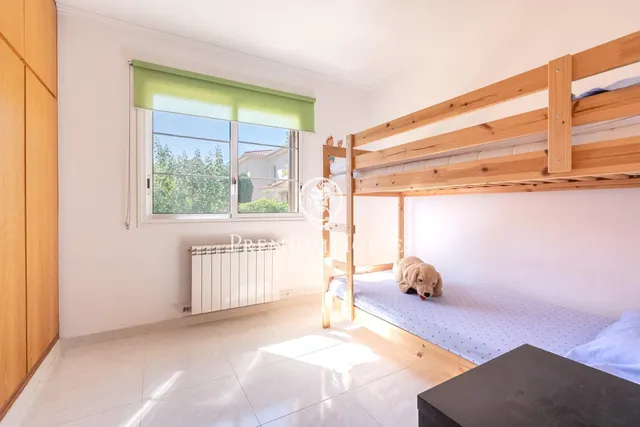 Casa con jardín y piscina en L'Aragai — 30