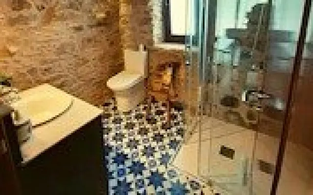 Encantadora Casa de Piedra Rehabilitada en Vimianzo - ¡Lista Para Entrar a Vivir! — 2
