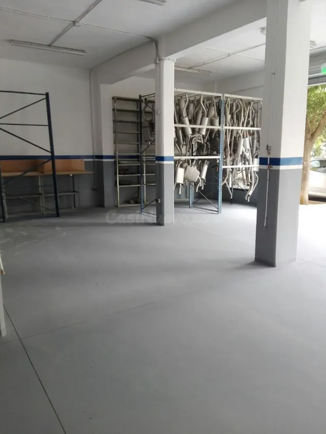 Local comercial 400m² en venta - L´Hort de Senabre - foto 4