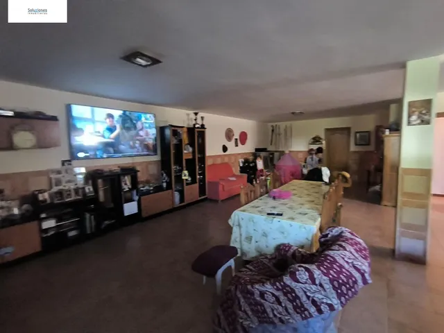 Exclusivo Chalet Seminuevo en Albacete con Amplias Instalaciones de Lujo — 28