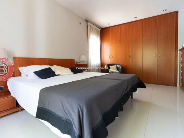 Chalet 5 habitaciones 430m² en venta - Carretera Igualada — 27