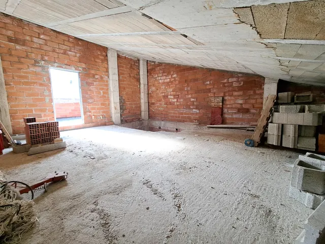 ESTRUCTURA EN VENTA EN LA ZONA CENTRO — 14