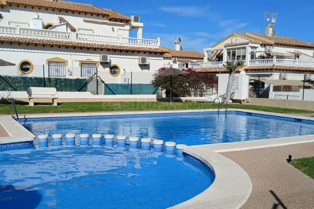 Casa 3 habitaciones 82m² en venta - Urbanización Perla del Mar — 28