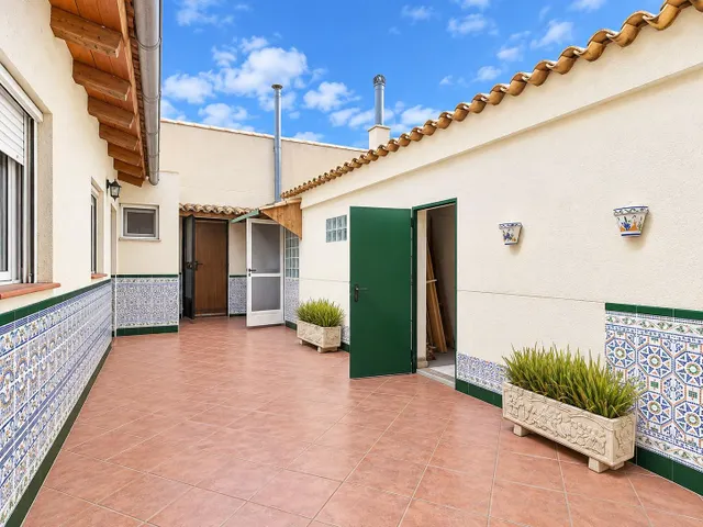 Villa con piscina y parcela de 14.000 m2 en Orihuela — 22
