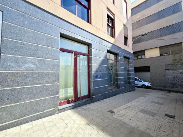 ¡LOCAL COMERCIAL EN ALQUILER CON EXCELENTE VISIBILIDAD! - foto 3