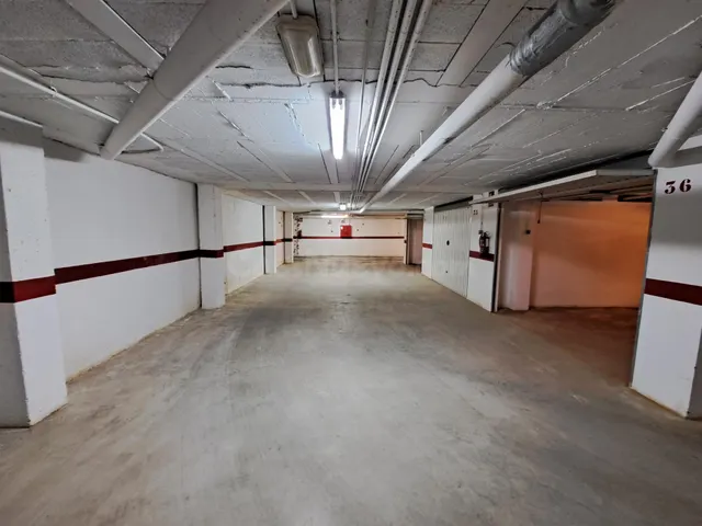 CABINA CERRADA EN VENTA. GARAJE COMUNITARIO - foto 4