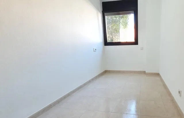 Semi-nuevo en l´eixample  3 habitaciones, pk doble y trastero — 6
