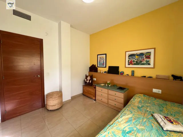 ESPECTACULAR CASA CON PISCINA — 28