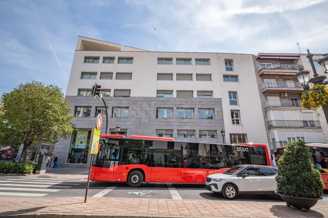 FUENTE DE LAS BATALLAS-PISO DE 197m2 EN EDIFICIO ZAIDA — 5