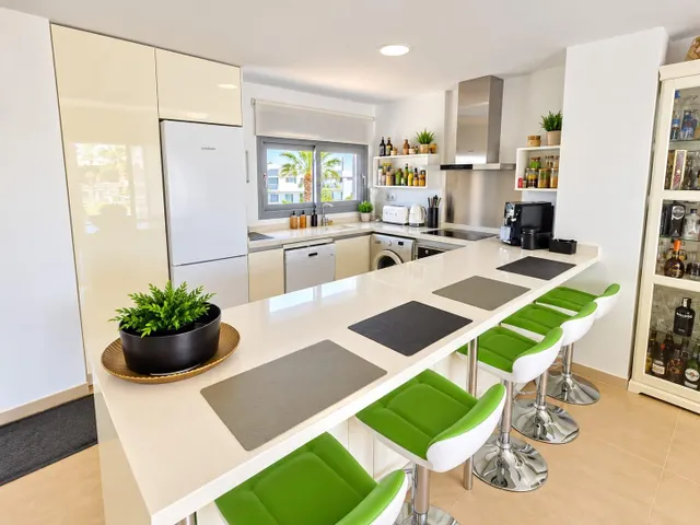 Moderno apartamento con gran terraza y solárium privado en vistabella golf – Orihuela, costa blanca — 6