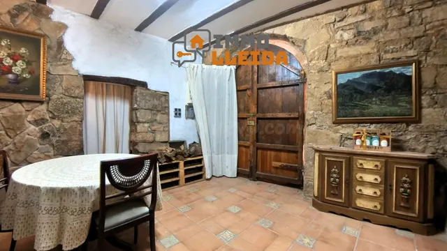 Casa de Piedra con Encanto y Autenticidad en Montoliu de Seg - foto 5