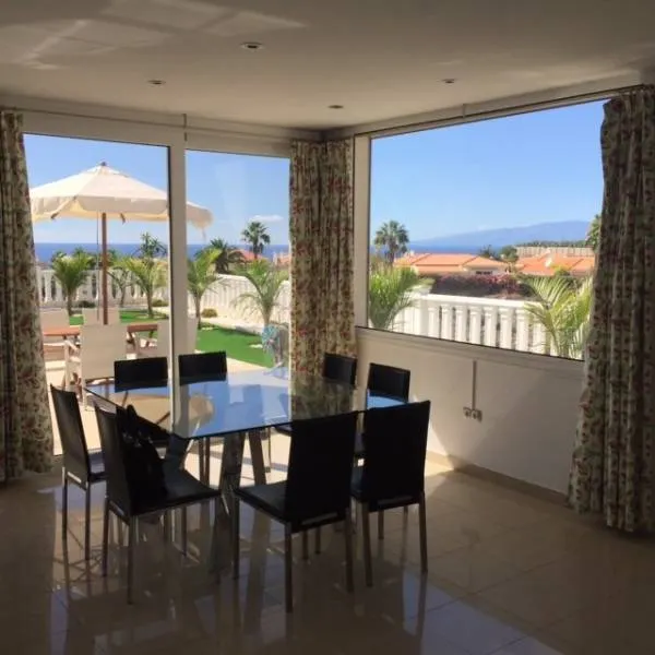 Villa de lujo, en Costa adeje con vistas. — 25