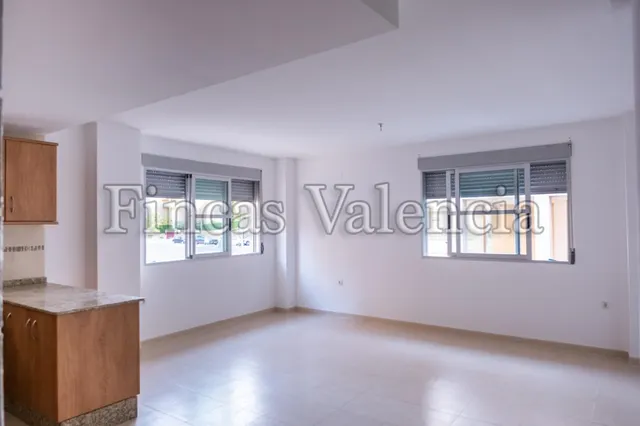 APARTAMENTO 2 HAB, 2 BAÑOS, TRASTERO Y GARAJE JUNTO AL MAR — 7