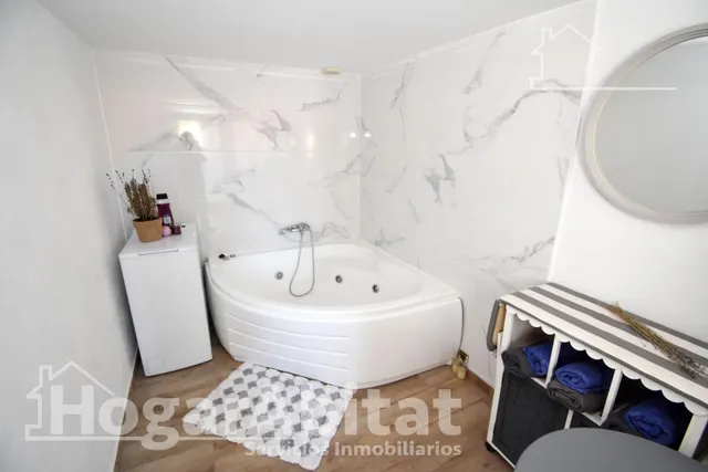 ¡UBICACIÓN EXCELENTE! CASA REFORMADA, ACOGEDORA Y LUMINOSA CON DOS TERRAZAS — 16
