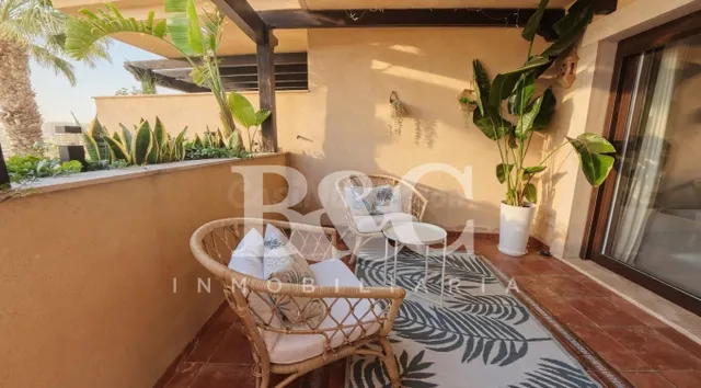 Vivienda exclusiva con vistas y licencia turística activa - foto 3