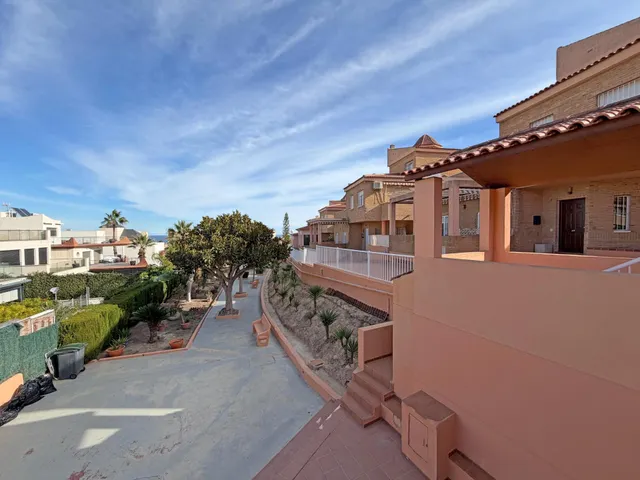 Chalet en cabo de las huertas | 480m2 | piscina | 3 plazas de garaje — 13