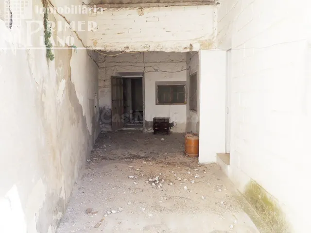 *Casa de planta baja, con acceso a dos calles, 191 m2 de sue - foto 3