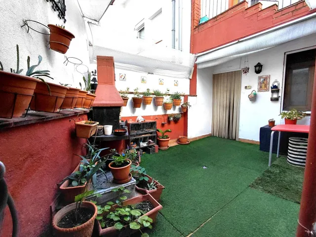 ENCANTADORA CASA EN EL CENTRO — 12