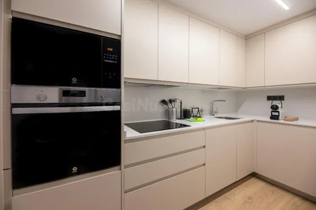 APARTAMENTO SEMINUEVO - AMUEBLADO CON TRASTERO Y GIMNASIO -  - foto 4