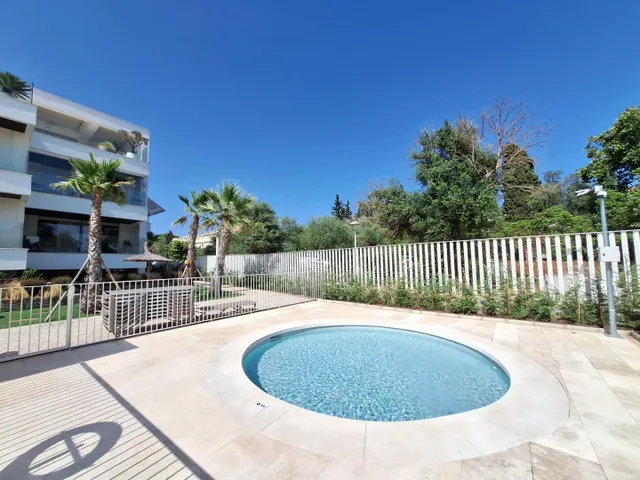 Apartamento de lujo a 200m de la playa en Marbella — 14