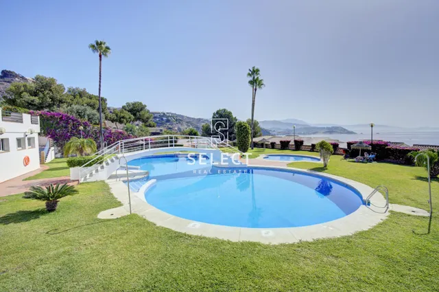 Apartamento con Terraza y Vistas Panorámicas al Mar en Marina del Este. — 23