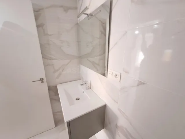 Apartamento moderno de un dormitorio en Torrevieja — 4