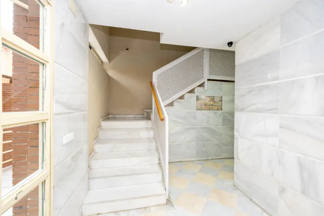 Piso de dos dormitorios en Sanders, en urbanización privada con piscina, pistas de padel, plaza de garaje y trastero — 20
