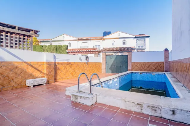 Preciosa casa en Cullar Vega — 24
