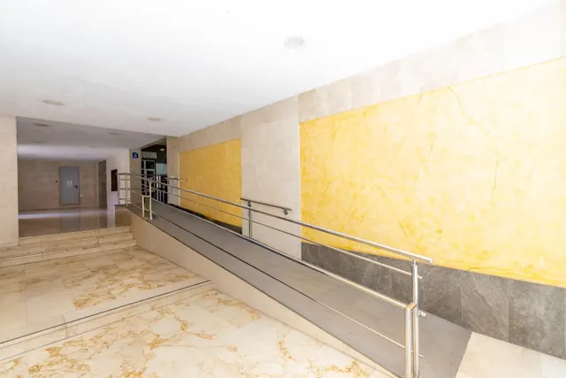 Gran ático reformado de cuatro dormitorios con magnífica terraza — 26