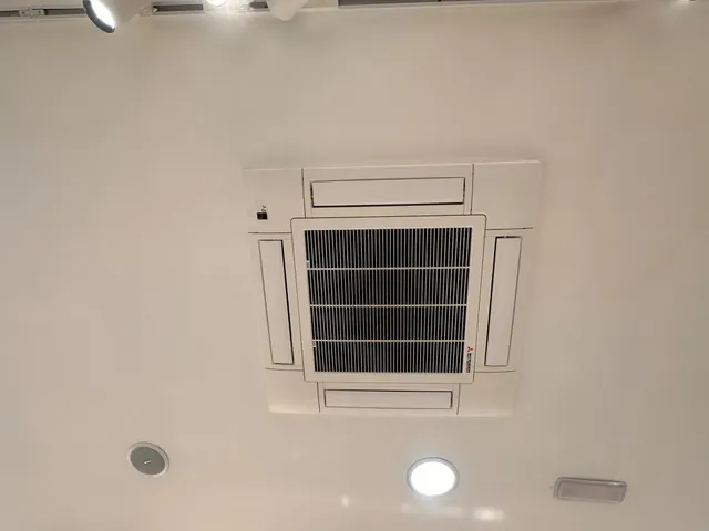 PALAMÓS: MAGNÍFICO LOCAL COMERCIAL DE 210 M2, DIÁFANO EN PLE - foto 5