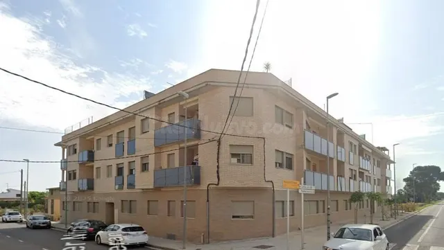 VIVIENDA EN DELTEBRE