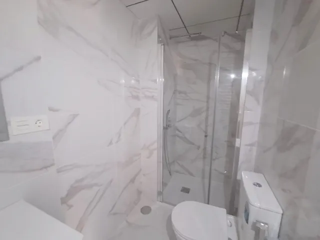 Apartamento moderno de un dormitorio en Torrevieja — 6