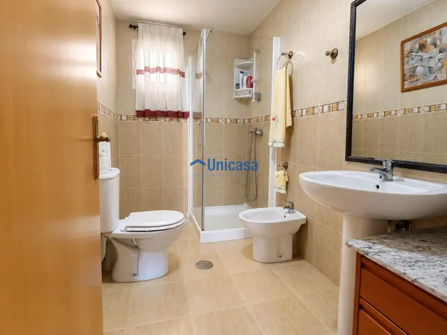 Piso de 3 dormitorios con terraza, garaje y trastero — 12