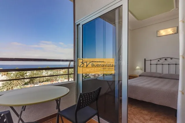 Apartamento con vistas al mar en Costa Adeje - foto 2