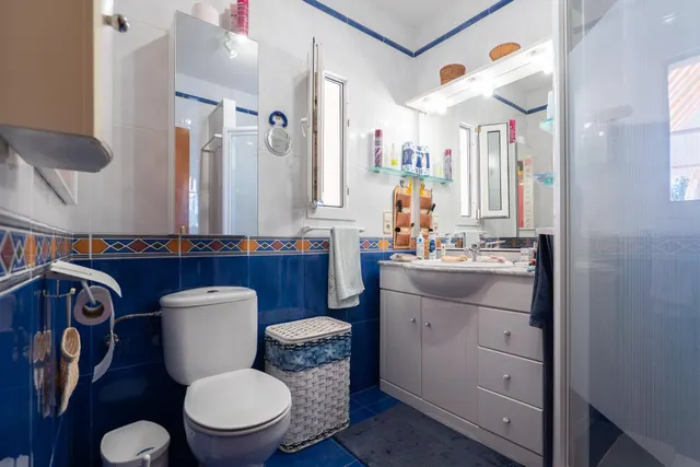 Casa en Riumar con parcela de 600 m2, piscina, garaje, jardín y parking para dos coches — 27