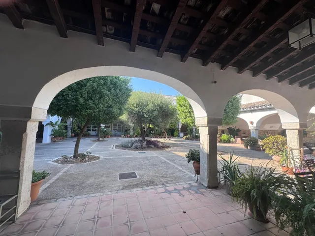 PRECIOSO LOFT SITUADO EN ANTIGUA BODEGA EN EL CENTRO DE JEREZ — 41