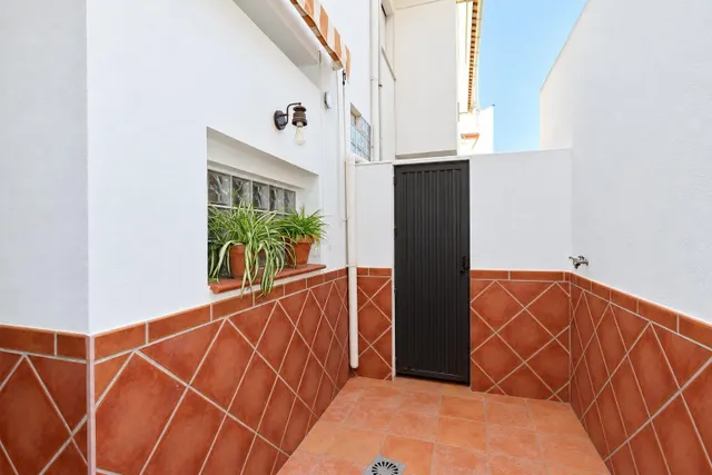 ¡tu nuevo hogar con dos patios, 2 dormitorios y aire por conductos! — 22