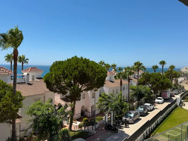 Espectacular vivienda con terraza y vistas al mar — 13