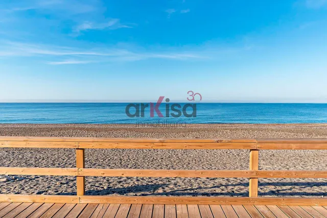 VIVE JUNTO AL MAR EN BALANEGRA | DÚPLEX DE 4 DORMITORIOS CON GRAN SÓTANO — 38